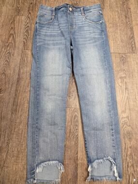 Liverpool Jeans Womens Size 6/28 Gia Glider Skinny Crop Denim Pull On Frayed